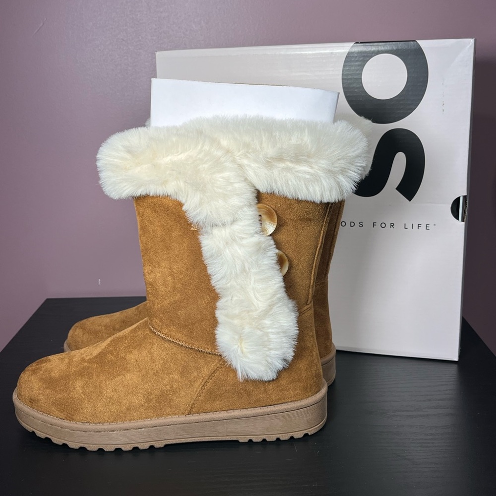 NEW SO Fur Lined Boots Size 5 ❄️ Suede Outer Easy On Boot Fast Shipping - Picture 2 of 5